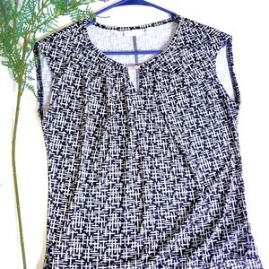 New York And Company Sleeveless Blouse Navy Blue